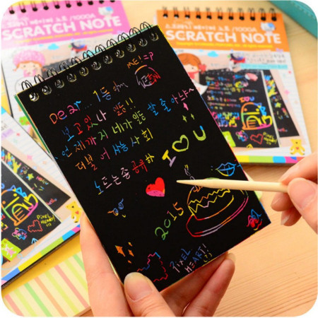 Caiet cu fise razuibile Flippy, DIY Magic Scratch, 12 File, Curcubeu, Creion din Lemn, Cartonase negre, 14.5 x 10 cm, portocaliu