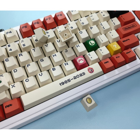 Kit Taste Super Mario, Flippy, PBT Keycaps, Compatibil cu 99% dintre Tastaturile Mecanice, 124 Taste, Multicolor