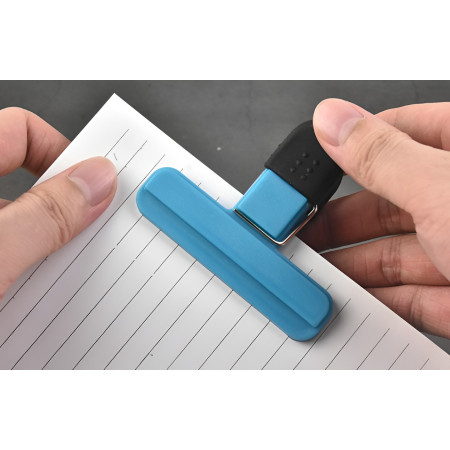 Cleste Multifunctional pentru Sigilarea Pungilor, Flippy, din Plastic, Mentine Alimentele Proaspete, 7x6.5 cm, Albastru