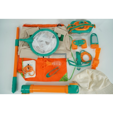 Set camping micutul explorator pentru exterior, 3 accesorii vestimentare, 9 ustensile de joaca, 8 carti educative cu insecte, +3 ani, multicolor