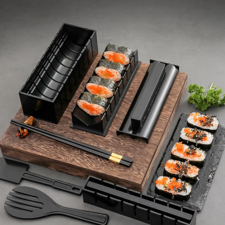 Set ustensile pentru facut sushi Flippy, 10 piese, forma inima inclus, 3 forme clasice, extensibil, finisaj lucios, material ABS, curatare usoara, negru