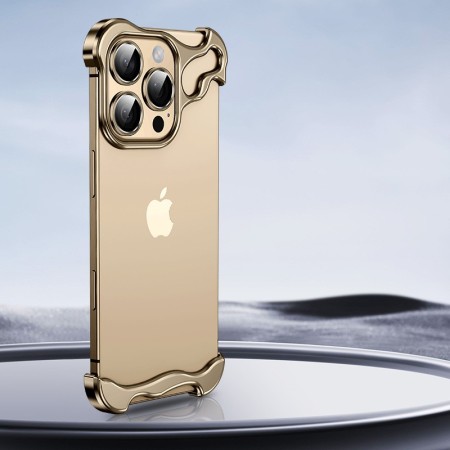 Husa Metalica Compatibila cu iPhone 16, Protectie pentru Colturile Telefonului si Camera, Aliaj, Antisoc, Antizgariere, Auriu