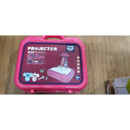 Set jucarie educativa proiector cu masa pentru desen, 48 de imagini, 6 discuri de proiectare, creioane colorate, cutie depozitare, +3 ani, Rosu, Resigilat