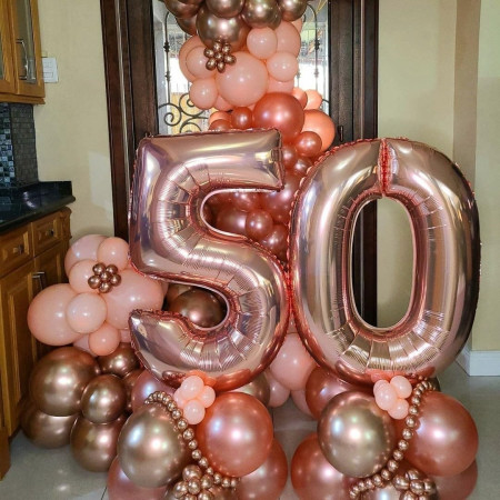 Balon din Folie Metalizata Flippy, Figurina Cifra, Tema Aniversare 40 cm, Ambalaj Individual, Pai inclus, Umflare cu Aer sau Heliu, Rose Gold, Cifra 5