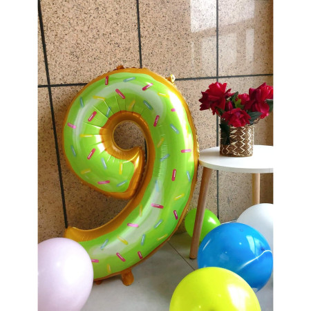 Balon din Folie Metalizata Flippy, Figurina Cifra, Imprimeu Gogosi, Tema Aniversare 100 cm, Ambalaj Individual, Pai inclus, Umflare cu Aer sau Heliu, Multicolor, Cifra 9