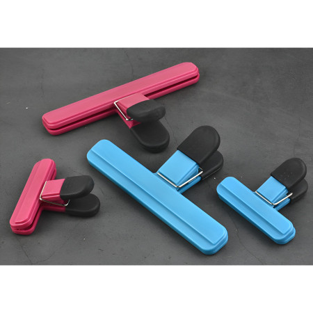 Cleste Multifunctional pentru Sigilarea Pungilor, Flippy, din Plastic, Mentine Alimentele Proaspete, 15x7.5 cm, Roz