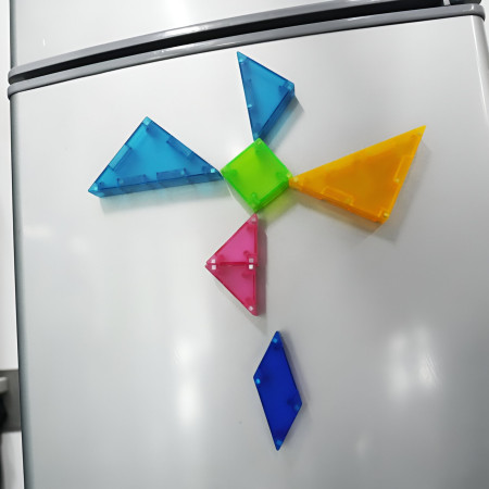 Joc Magnetic Tangram, Flippy, 7 Piese Magnetice, Forme Geometrice, 3 Ani, EVA, ABS, Magnet, 10.5 x 10.5 x 2.2 cm, Multicolor