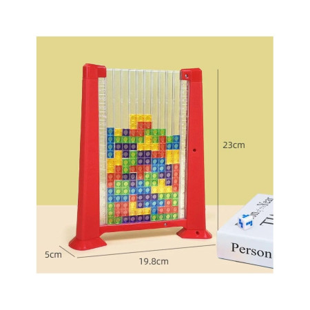 Joc de inteligenta Tetris puzzle tangram Flippy, 70 de piese multicolore, 3D, montessori, interactiv, din plastic, zar inclus, sac depozitare piese, varsta peste 6 ani, 23 x 19.8 x 5 cm, cadru rosu