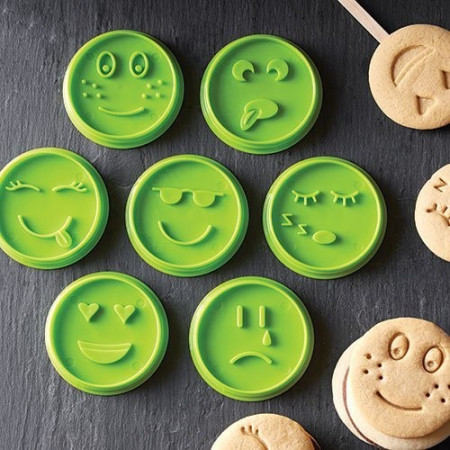 Set 7 Forme de Prajituri, Flippy, Model Emoticoane Smiley Face, Diferite Expresii, 7.7 x 1.5 cm, din PP, Verde