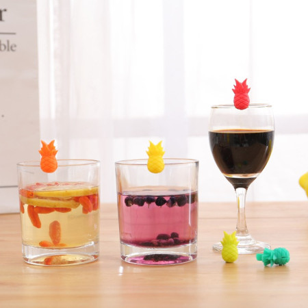 Set 6 Accesorii pentru Pahare, Flippy, pentru Petreceri/Cocktailuri, din Silicon, Model Ananas, Multicolor